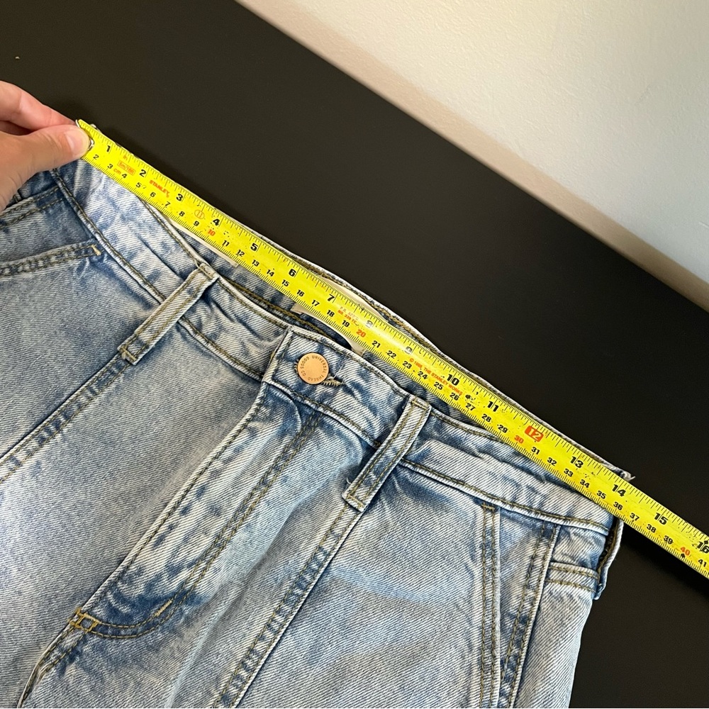 Universal Thread High Rise Slim Straight Utility Style Jean - Picture 10 of 12